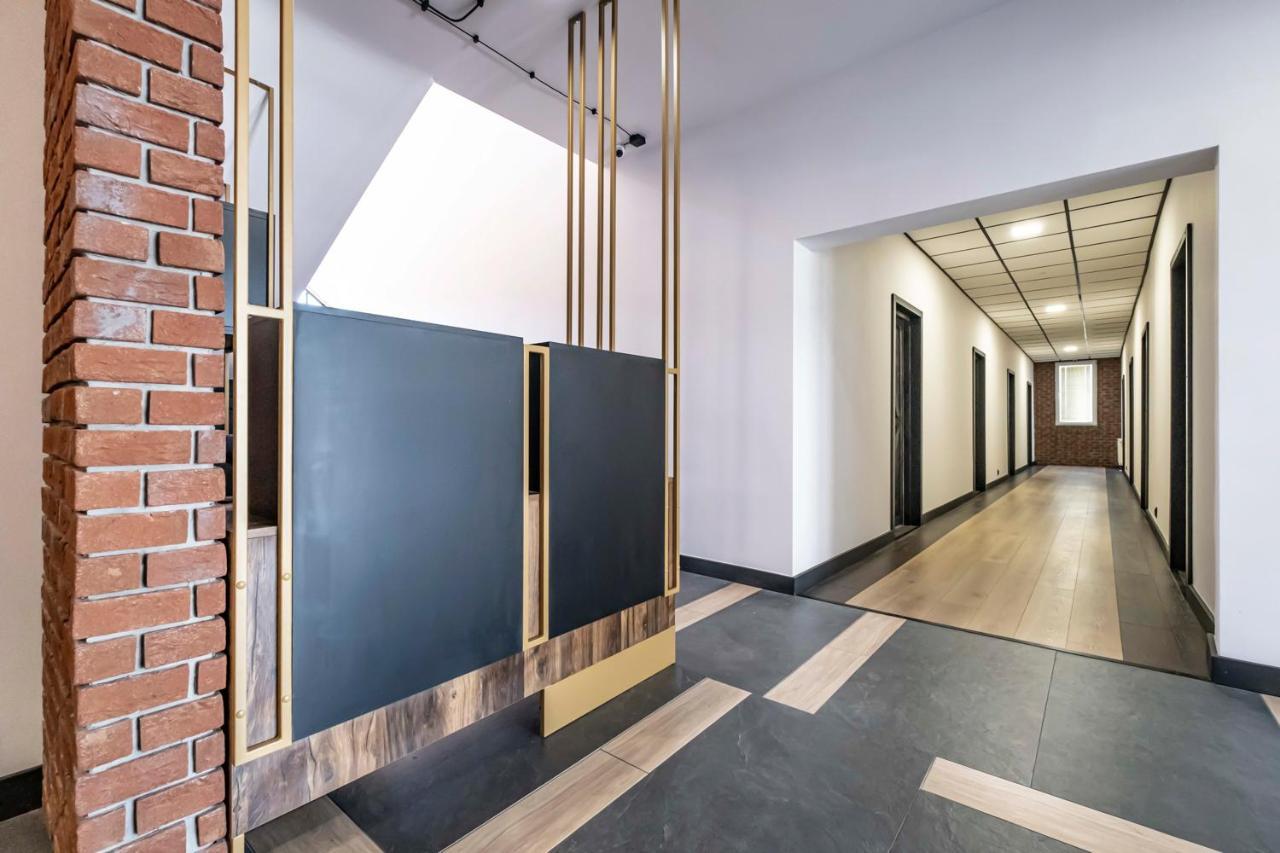 Vola Hostel Warszawa Exteriör bild