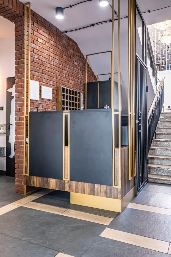Vola Hostel Warszawa Exteriör bild
