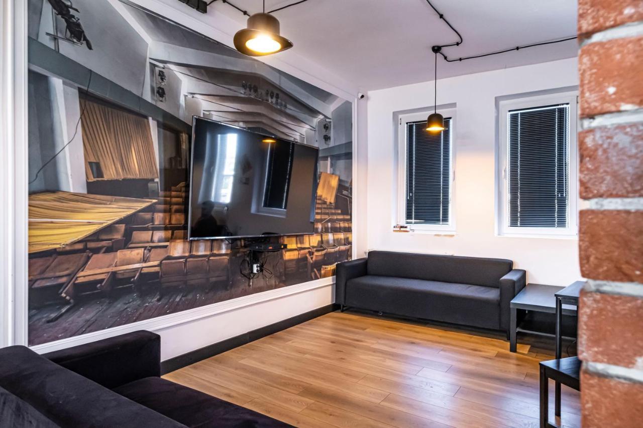 Vola Hostel Warszawa Exteriör bild