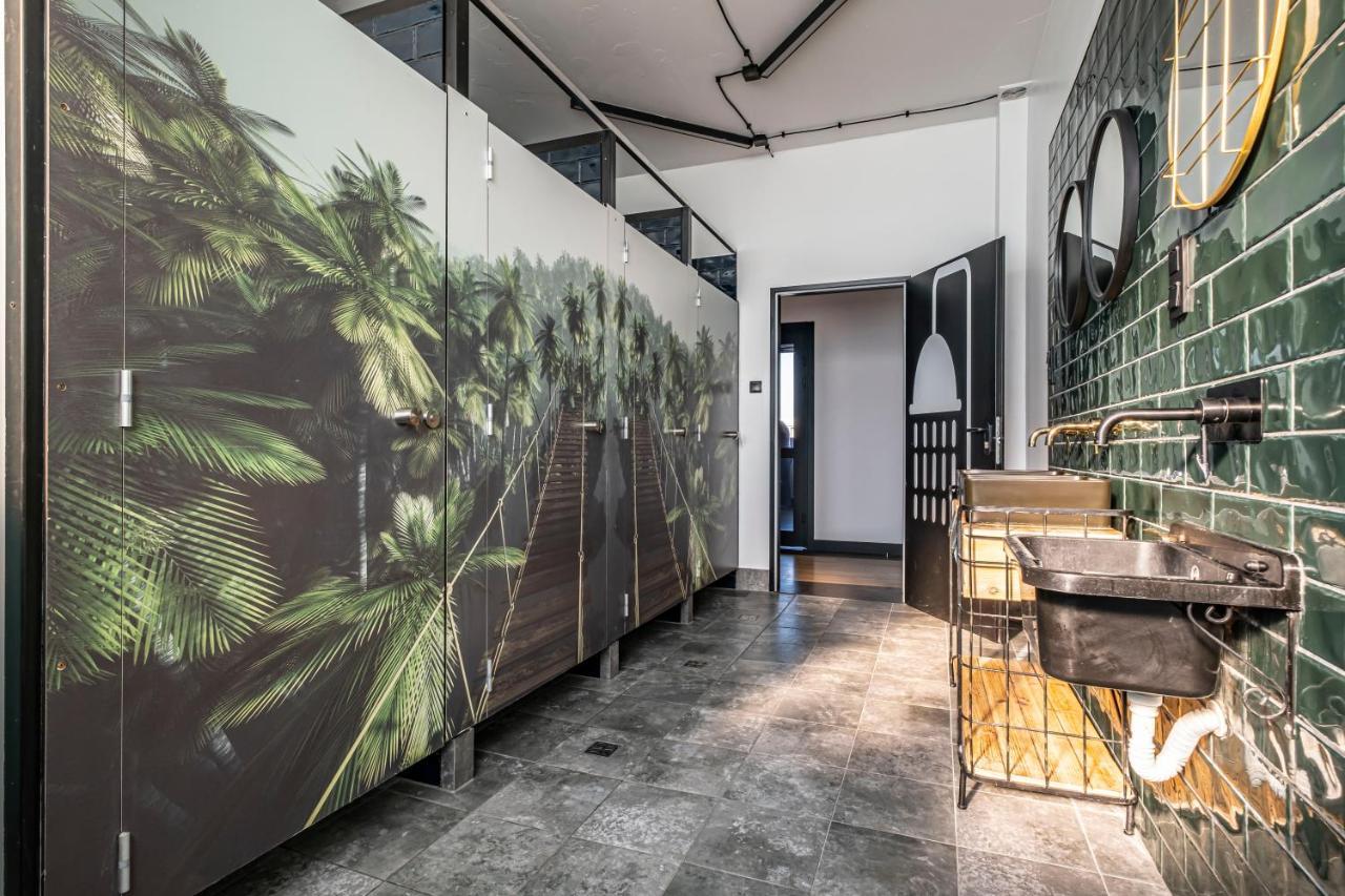 Vola Hostel Warszawa Exteriör bild