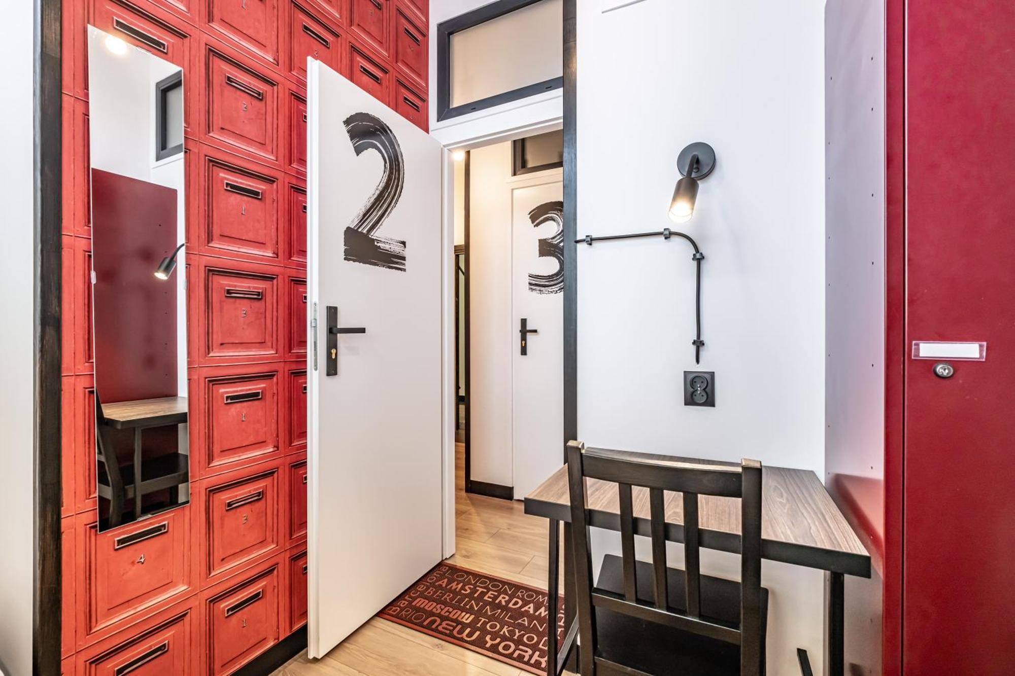 Vola Hostel Warszawa Exteriör bild